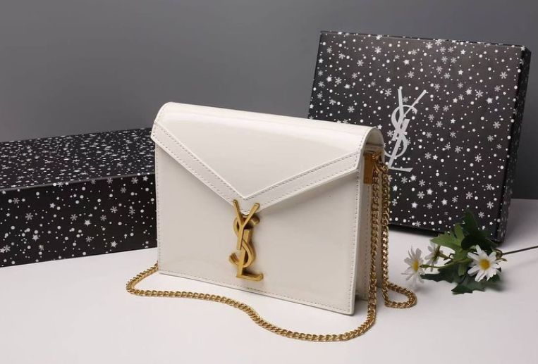 CASSANDRA medium chain bag