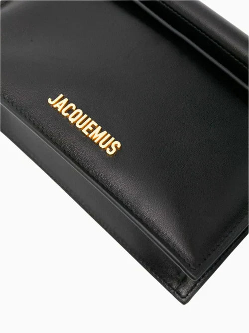 JACQUEMUS  The Small Rond Carrè Clutch  Mini Take-Out Clutch