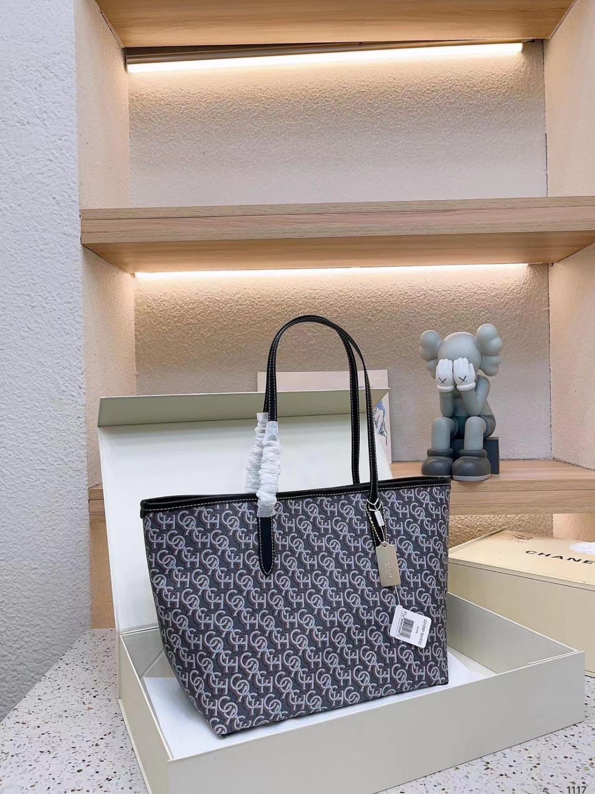 COACH CITY TOTE Double Handle Shoulder Bag