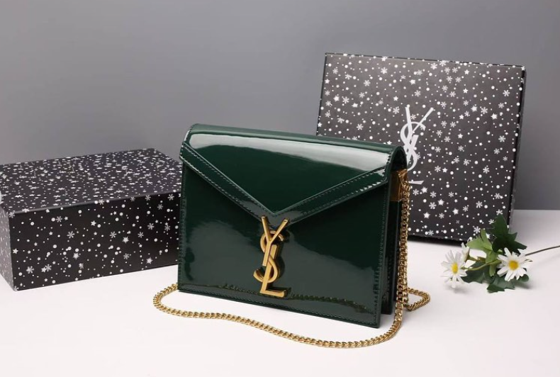 CASSANDRA medium chain bag