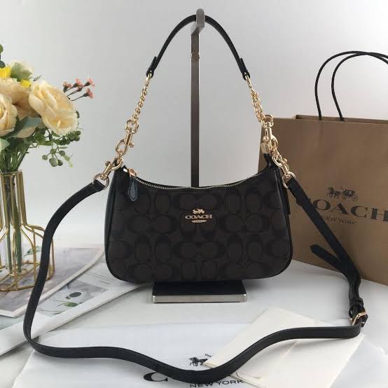 Coach Teri Shoulder Bag Signature Canvas